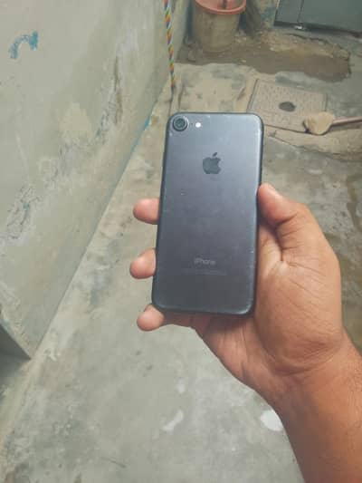 Apple iPhone 7 official PTA aprov