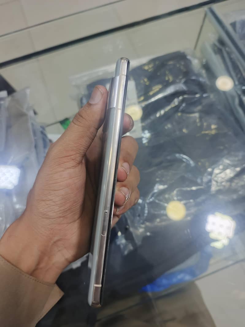 Google Pixel 7 Pro 2