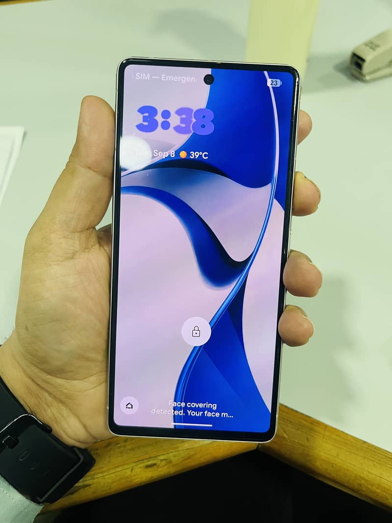 Google Pixel 7 4