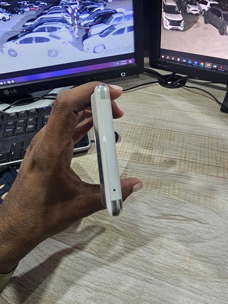 Google Pixel 6 Pro 2