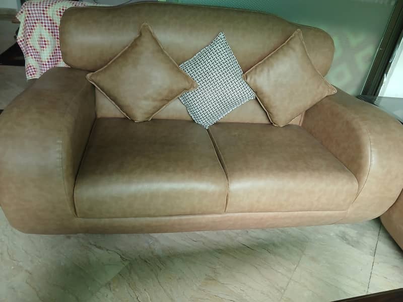 Complete sofa set 10/10 condition 0