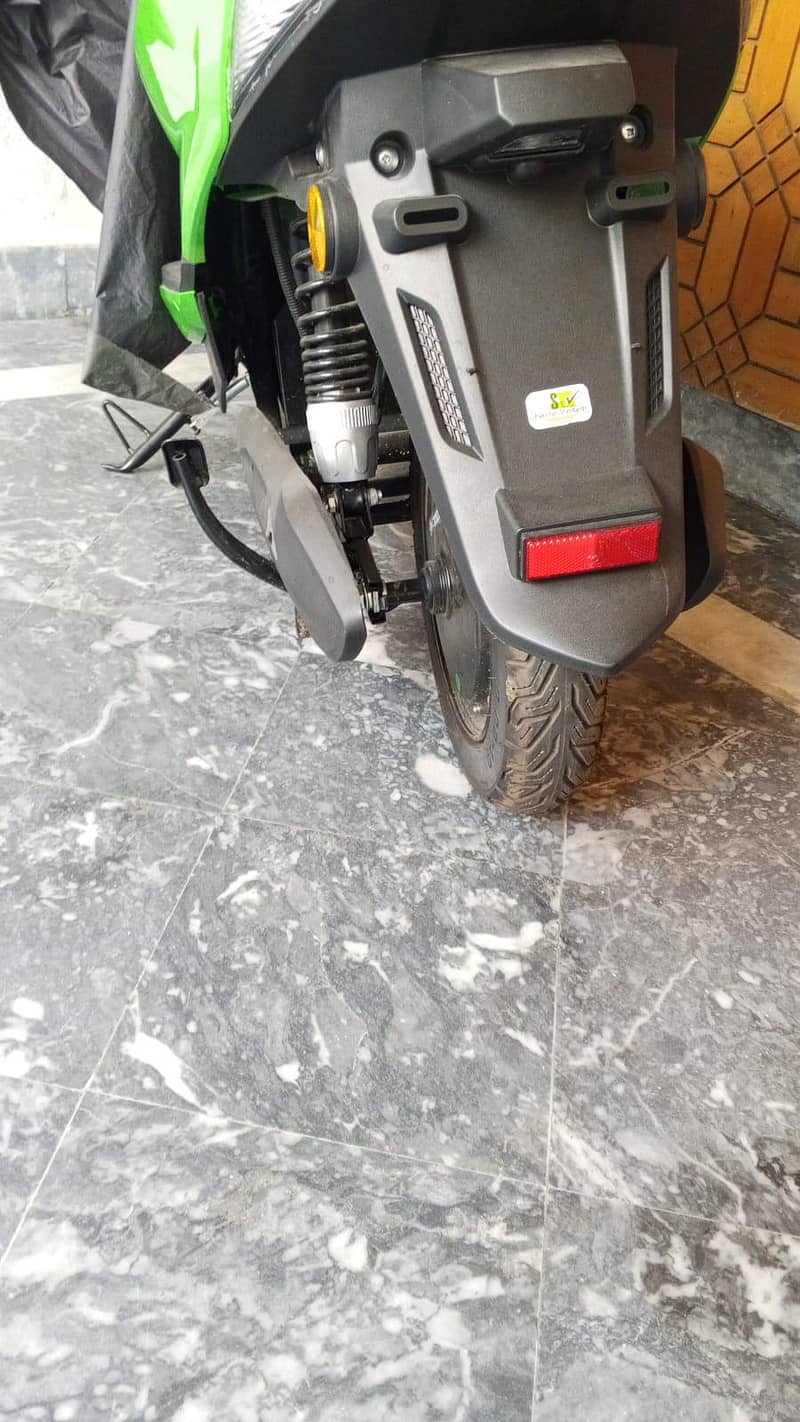 pak zone scooty 1