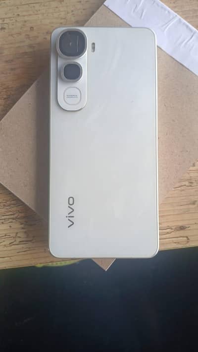 vivo y400