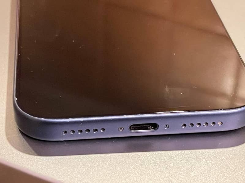 Apple iPhone 17 Pro Max 2