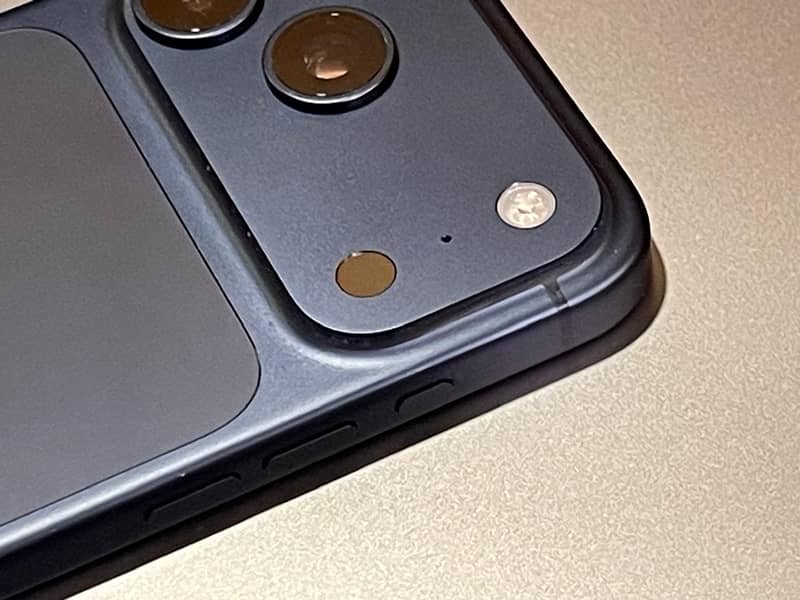 Apple iPhone 17 Pro Max 5
