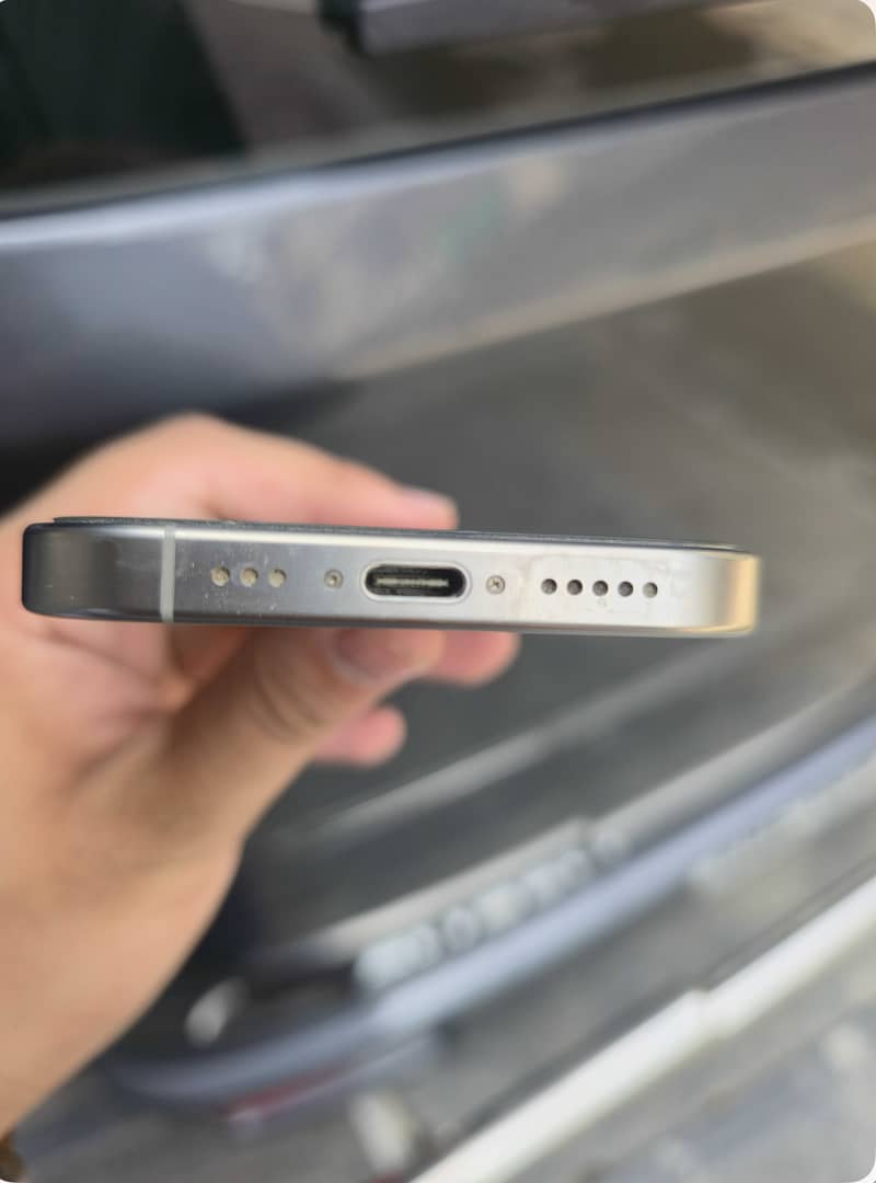 Apple iPhone 16 Pro 5
