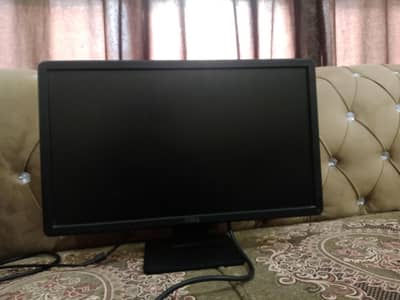 19 inches monitor