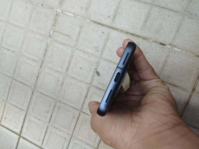 Google Pixel 8 5