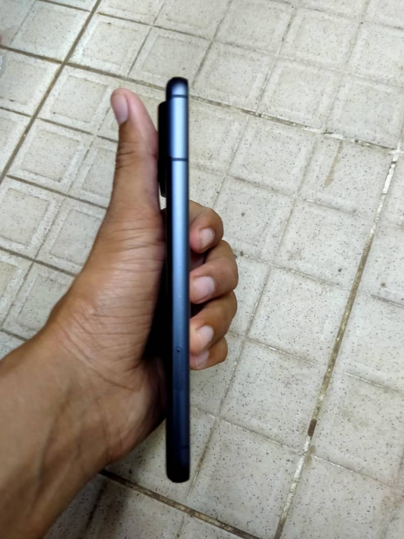 Google Pixel 8 6