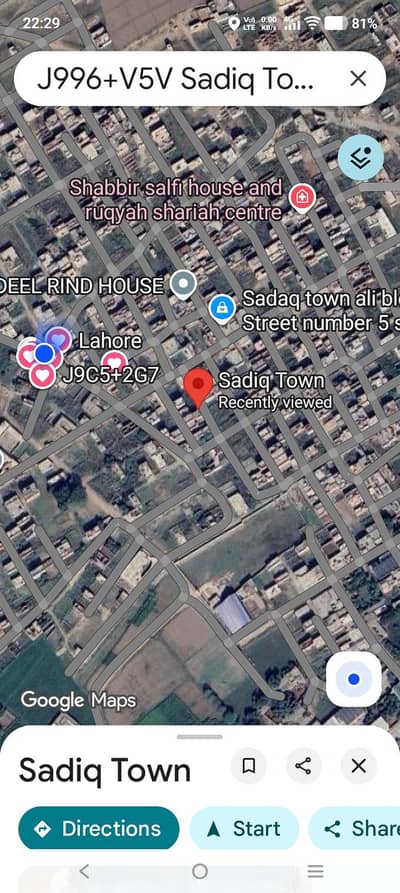 New corner house with 6 shops for sale