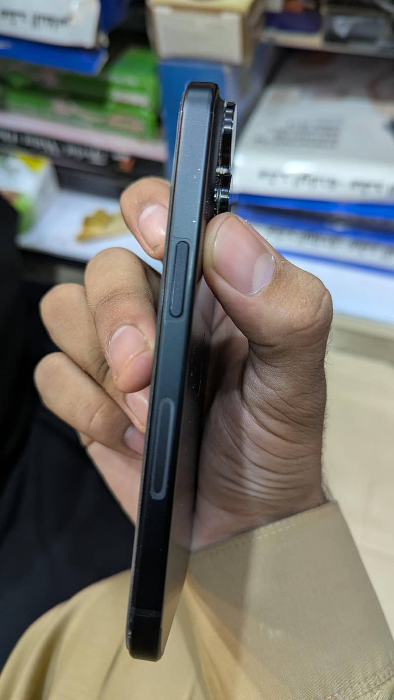 Apple iPhone 15 2
