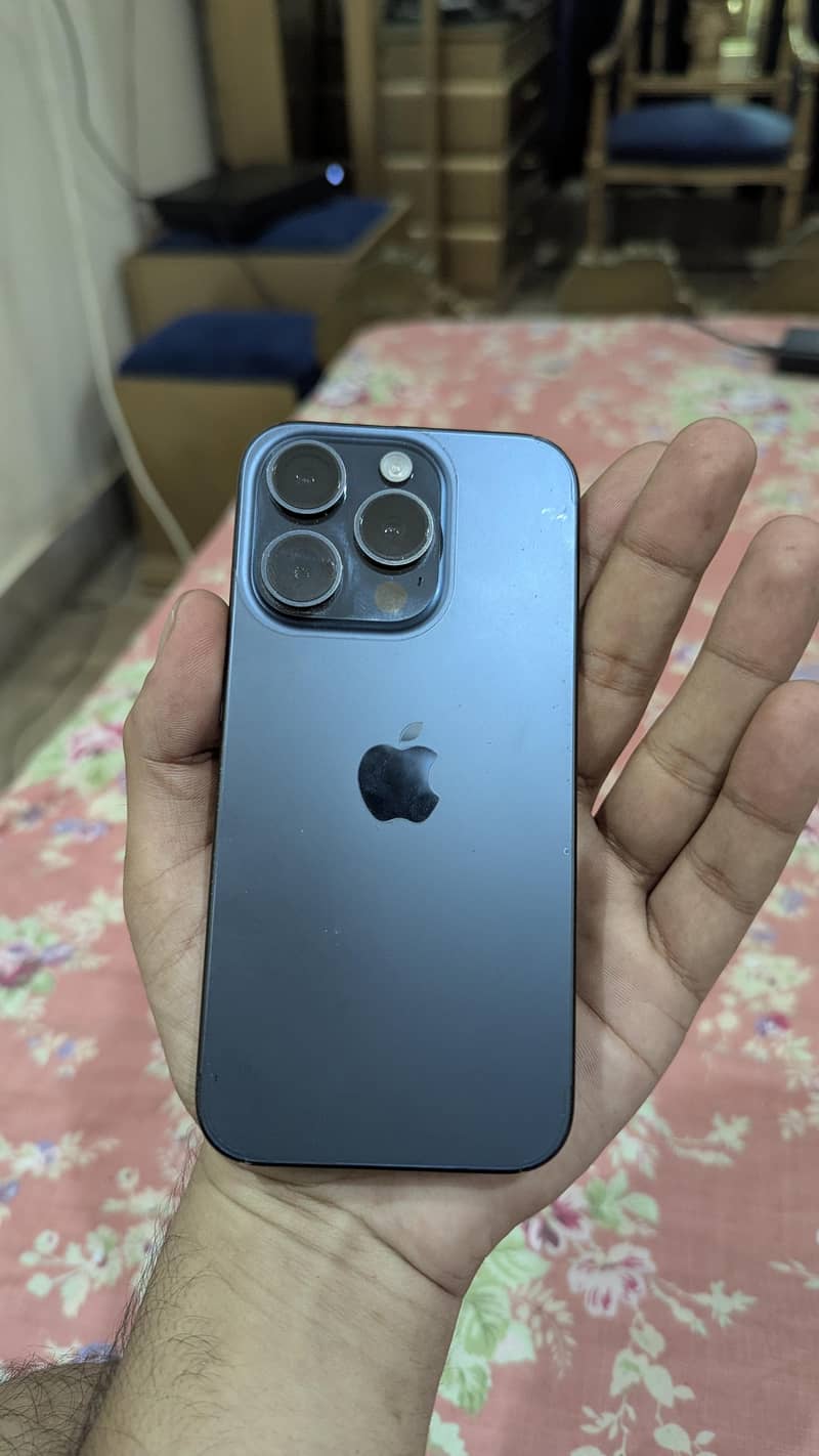 Apple iPhone 15 Pro 2