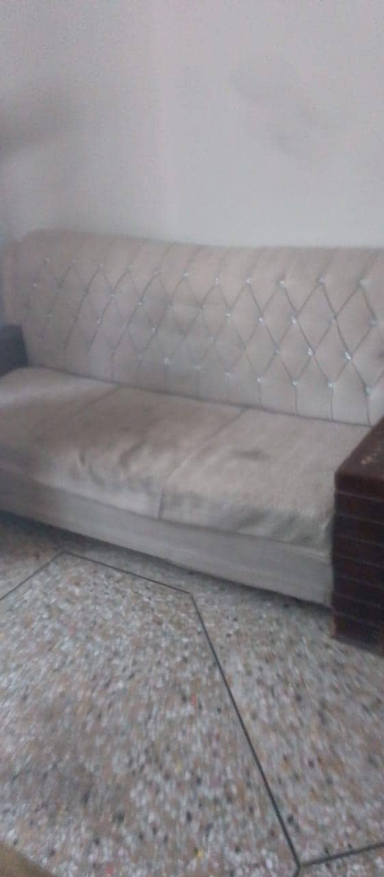 5 seater sofa 4