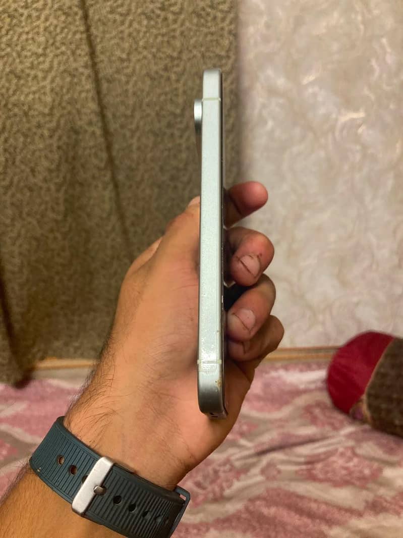 Google Pixel 9 2