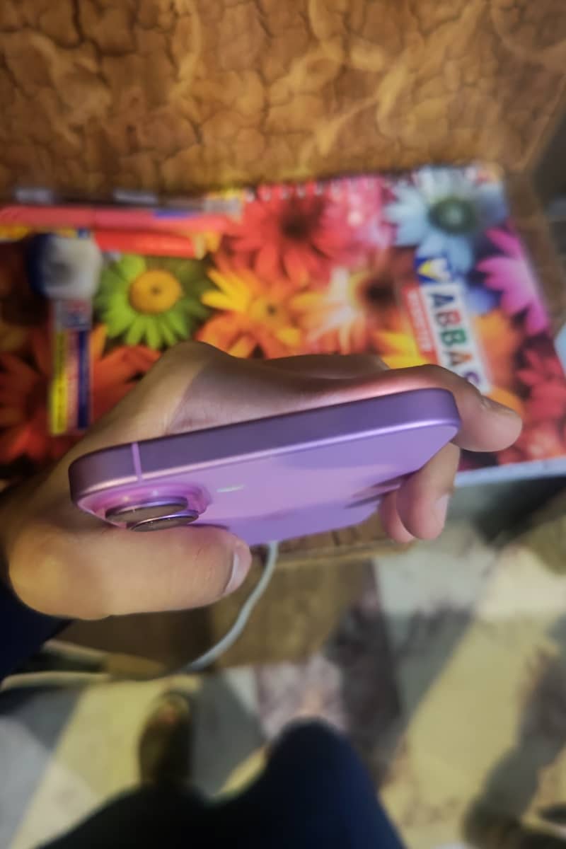 Apple iPhone 16 Plus 3