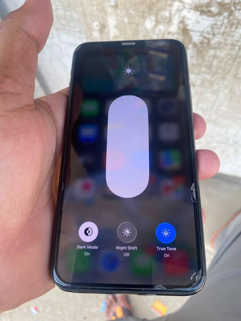 Apple iPhone 11 Pro Max 3