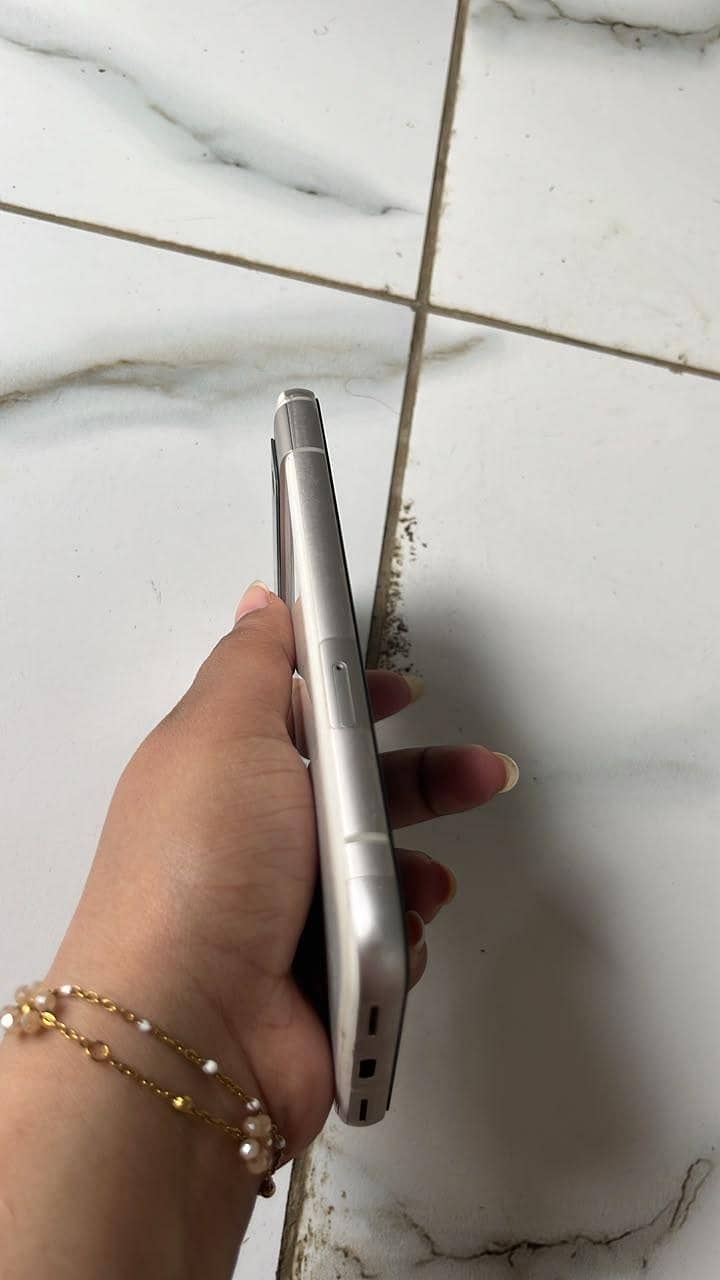 Google Pixel 8a 3