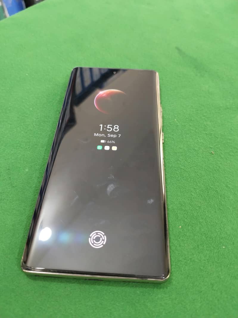 Tecno CAMON 30S 1