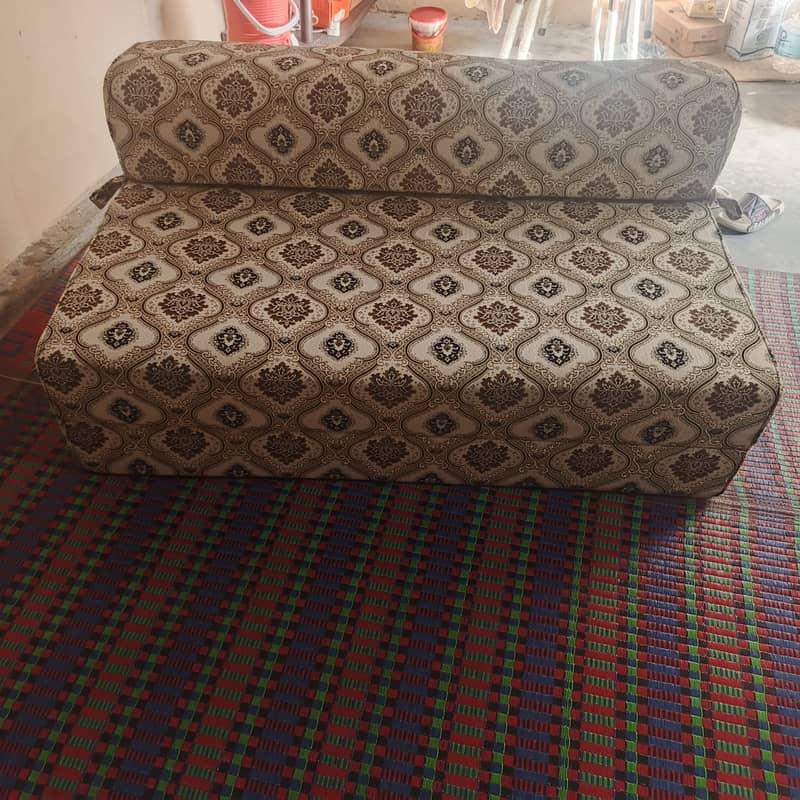 Sofa come bed 4