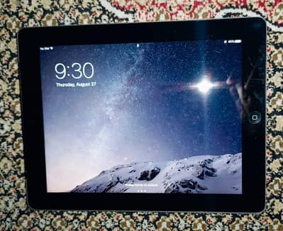 Apple ipad 4th Generation (Urgent Sale)