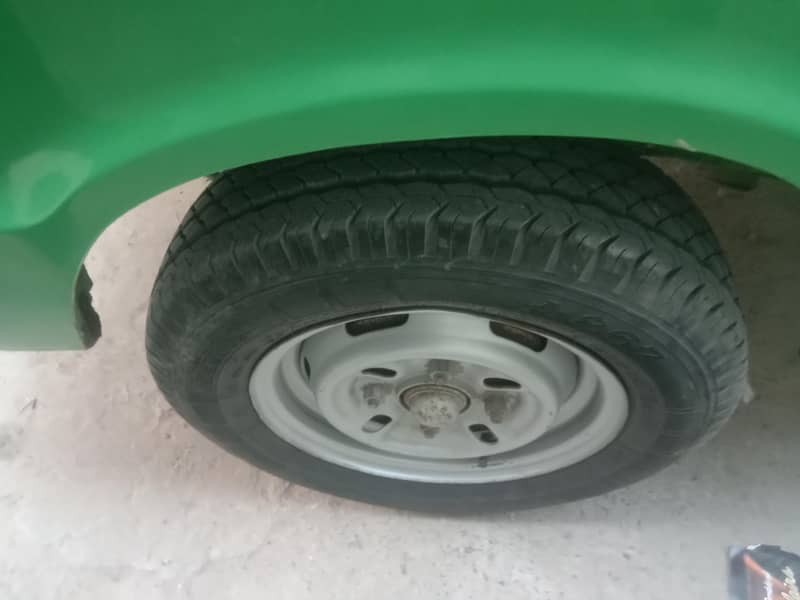 Suzuki Bolan loader 1