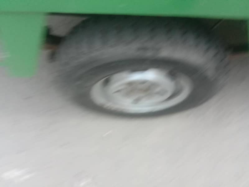 Suzuki Bolan loader 5