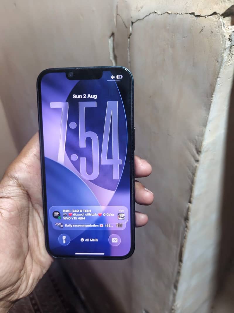 Apple iPhone 13 6