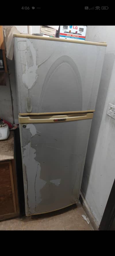 Dawlance Fridge – Excellent Cooling, Genuine Condition