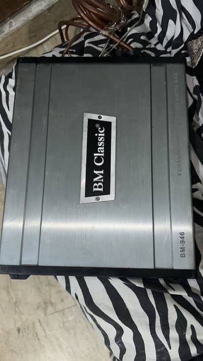 BM Classic BM-946 4-channel power amplifier