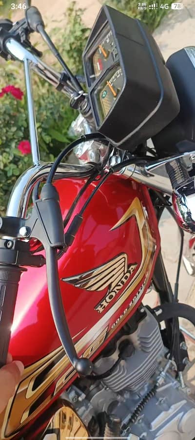 honda 125 red gold edition