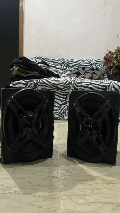 Sony 6x9-inch 3-way coaxial car audio speaker mounted in a custom box.