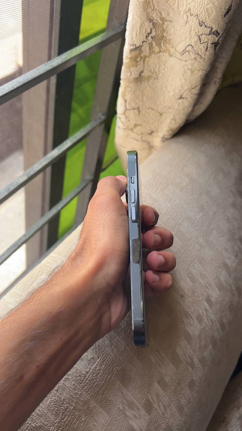 iPhone 14 Pro 3