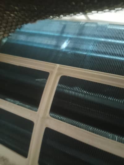 Gree G10 Inverter AC 1 Ton For Sale
