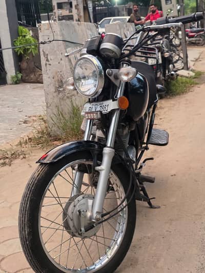 Suzuki GS 150 2024