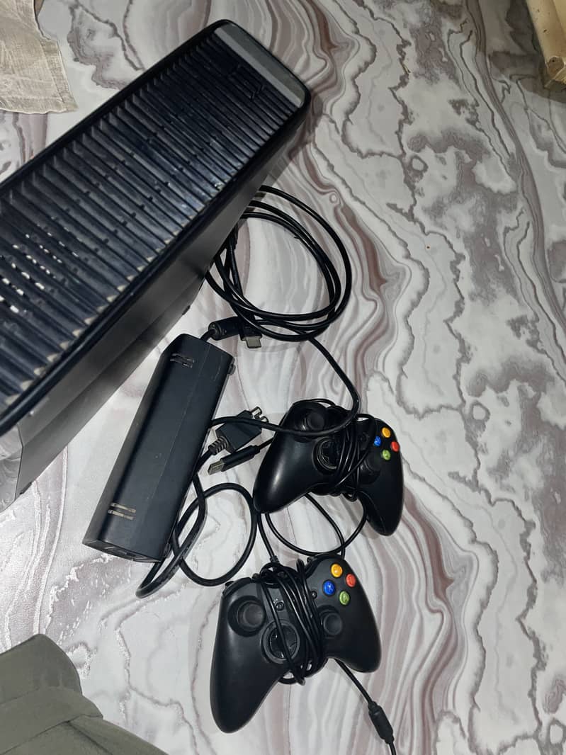 2 controller original complete set all okay  0