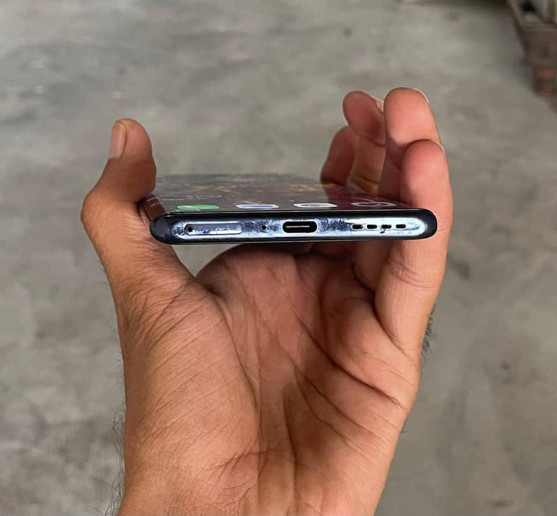 Infinix Note 40 Pro 5