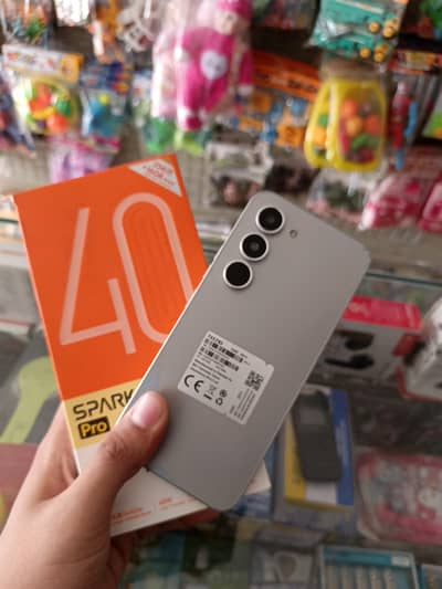 Tecno spark 40 pro