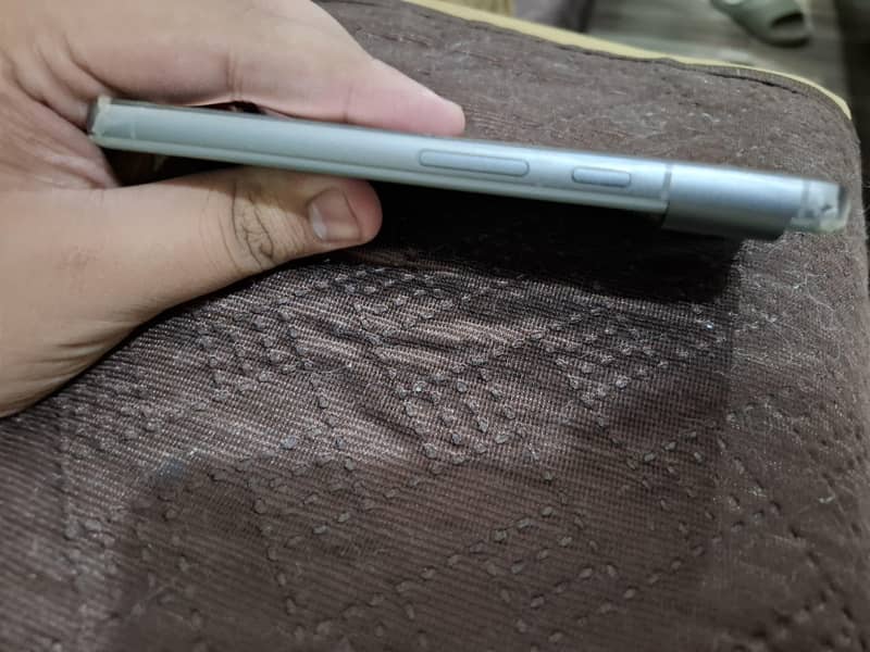 Google Pixel 8 1