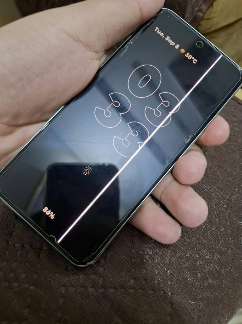 Google Pixel 8 4