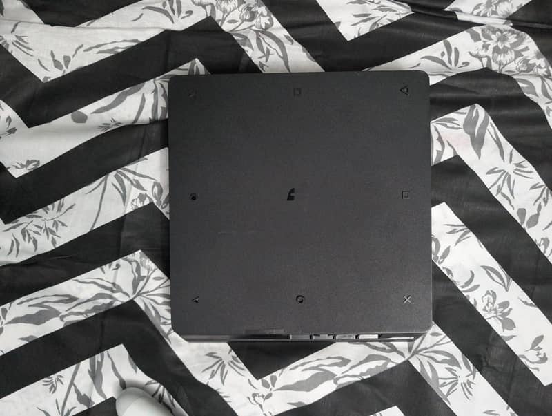 ps4 slim 5
