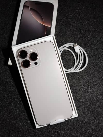 Apple iPhone 16 Pro Max