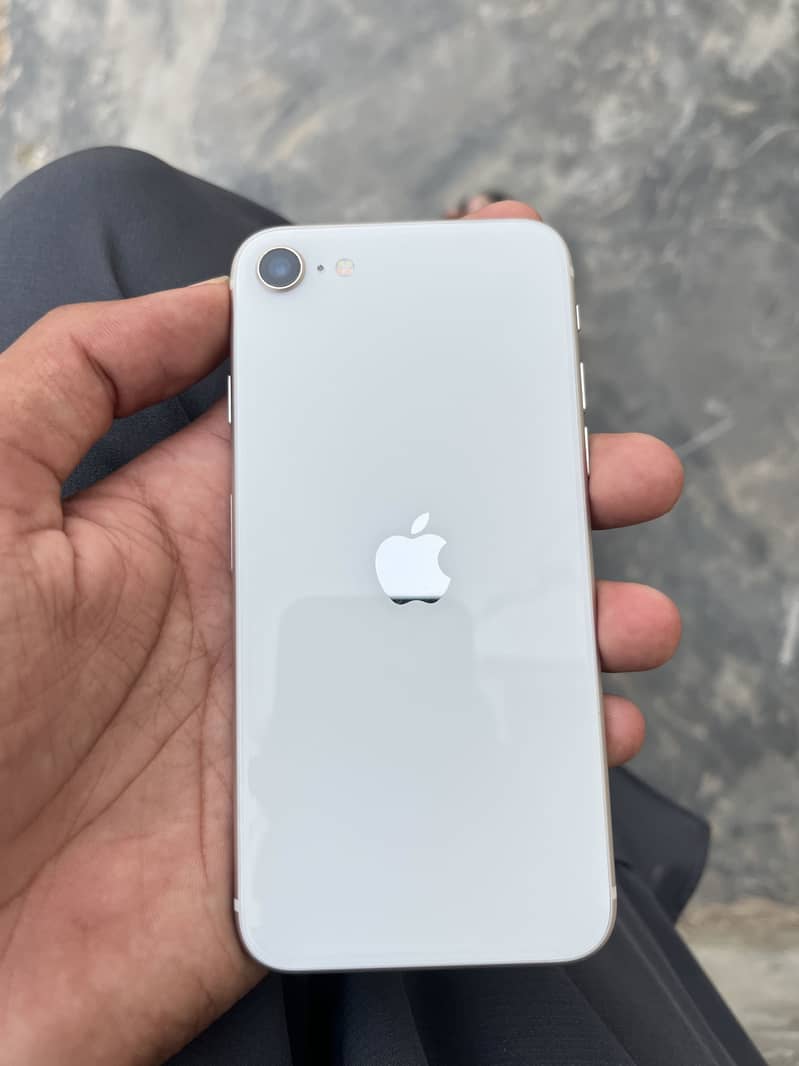 Apple iPhone SE 6