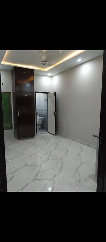 6 Marla 4-Floor Hostel Building With Basement & 21 Apartments Near Sunny Park, Emporium Mall