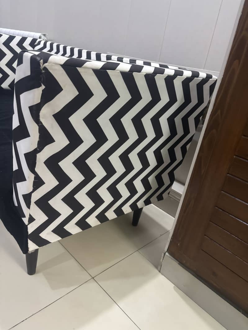 2 seater sofa 3