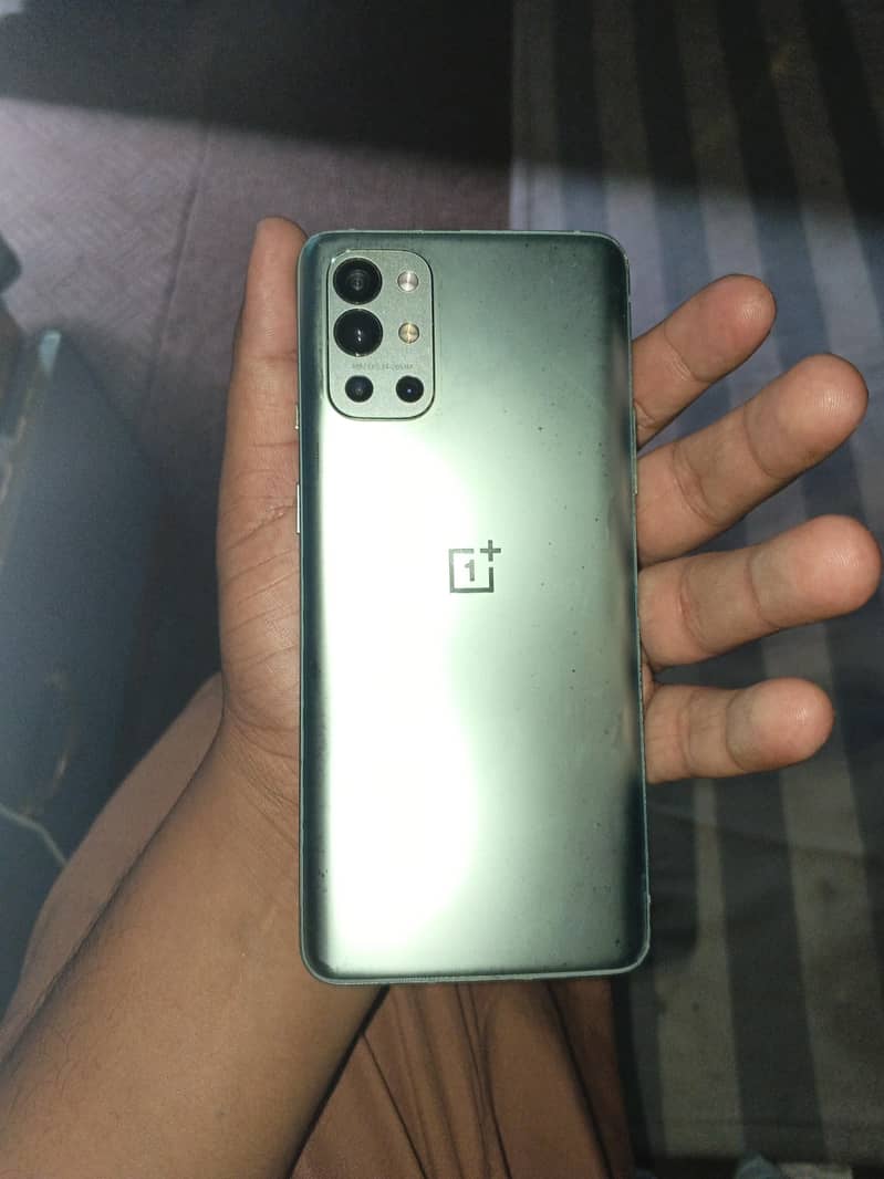 One Plus 9R 2