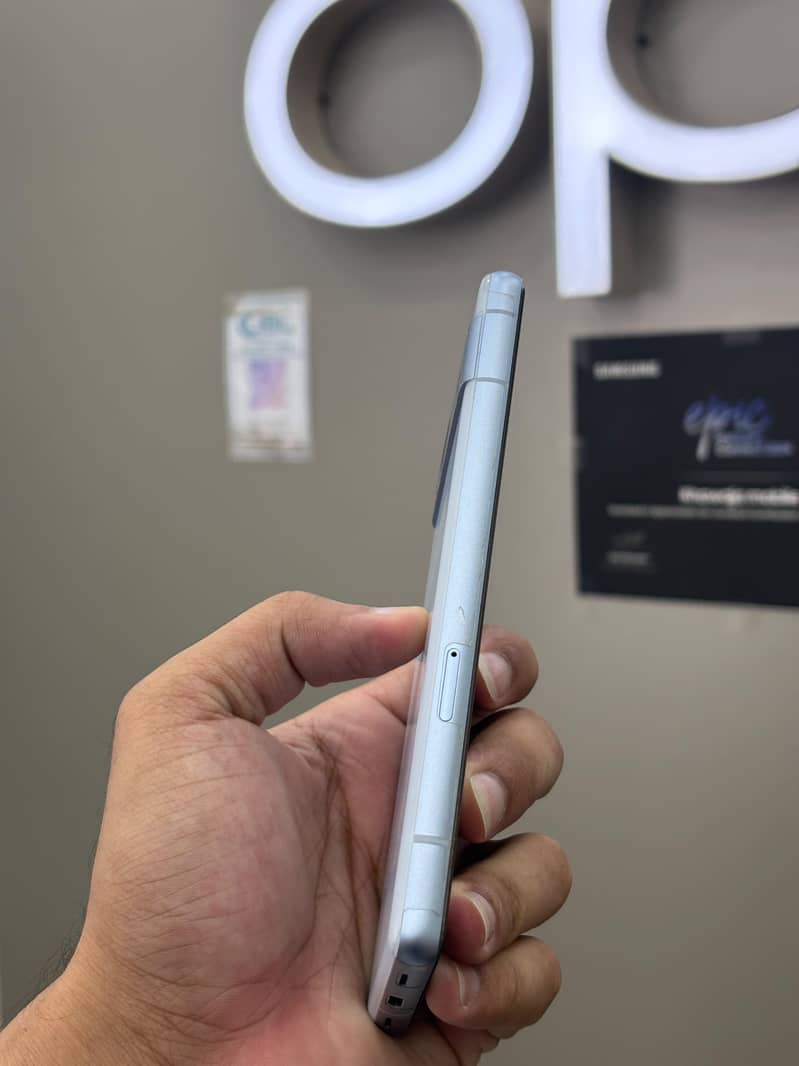 Google Pixel 7a 3