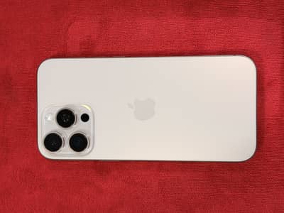 Apple iPhone 16 Pro Max