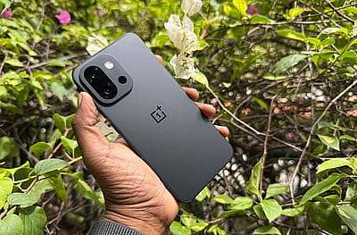 One Plus 13 Full Sim Time 100BH SNAPDRAGON 8 Elite 03/00/96/37/92/8