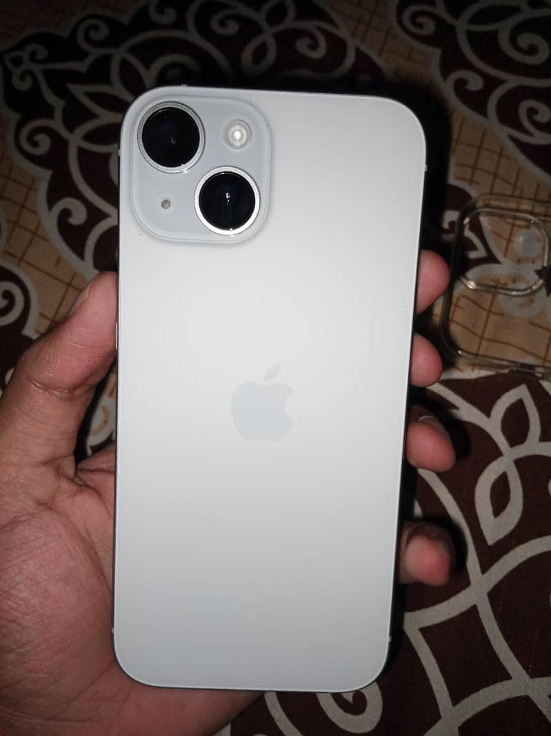 Apple iPhone 15 1