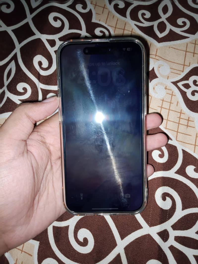 Apple iPhone 15 4